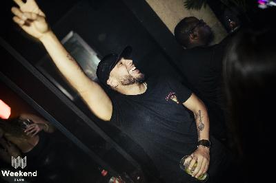 Party Bild aus dem Weekend Club Berlin vom 15.11.2024